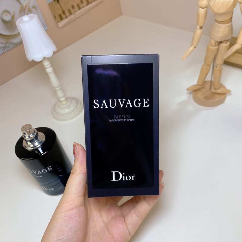 SAUVAGE PARFUM