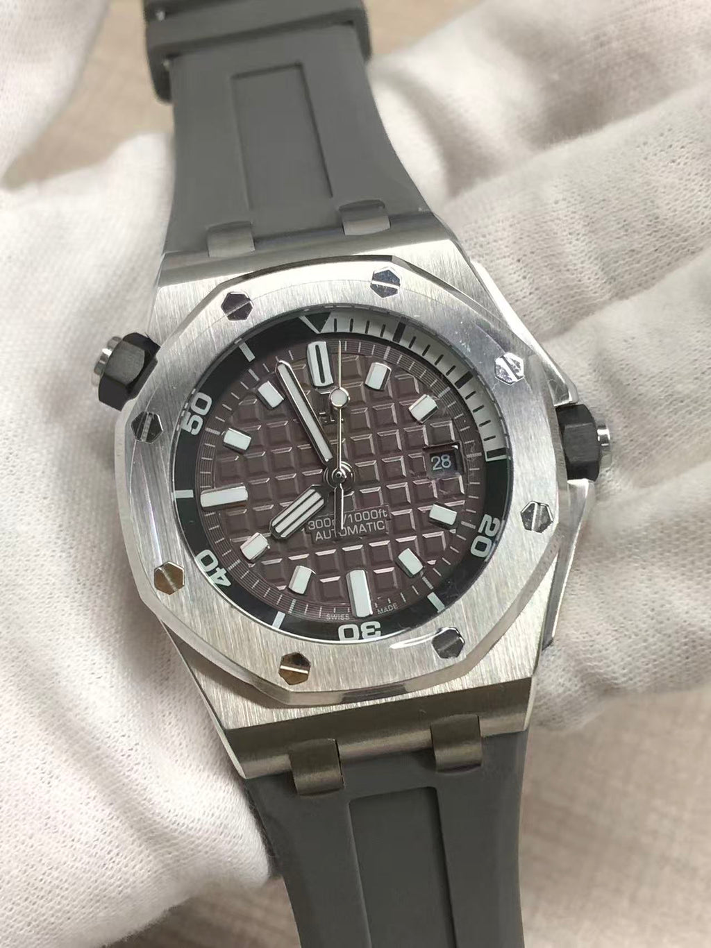 Classic Automatic Watch – 42mm [#AP-OFF]