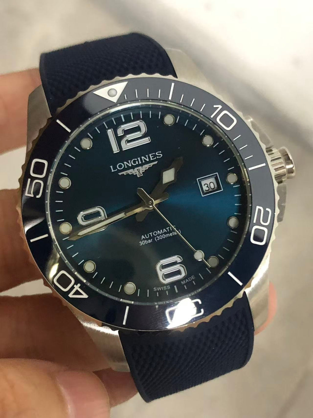 Classic Automatic Watch – 42mm [#LNG-CON]