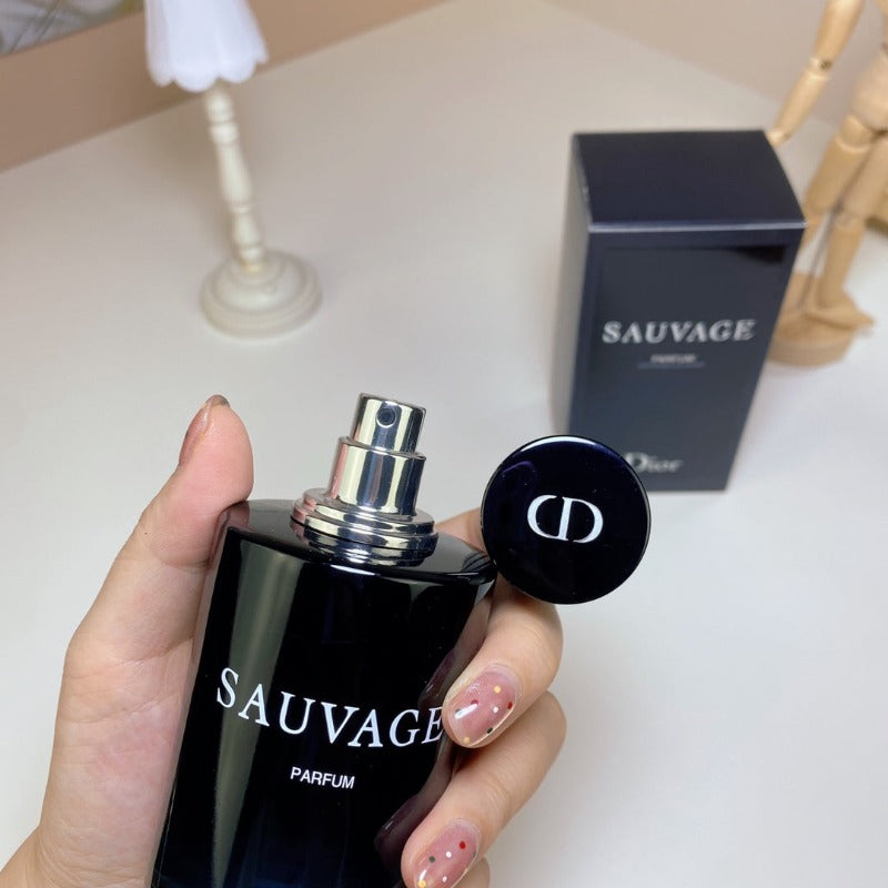 SAUVAGE PARFUM