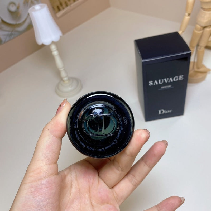 SAUVAGE PARFUM